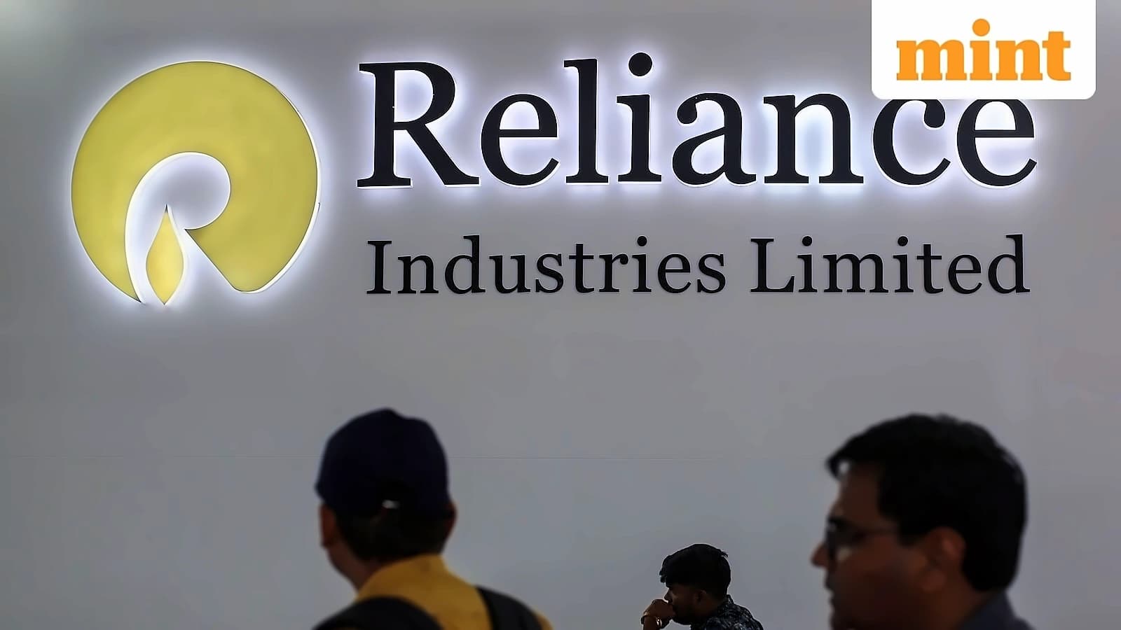 SC lets Delhi HC hear Centre's $2.31bn claim against Reliance