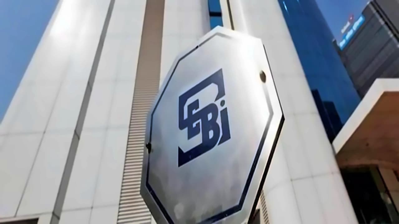 Sebi eases FPI compliance norms amid ₹2.1 trillion outflows