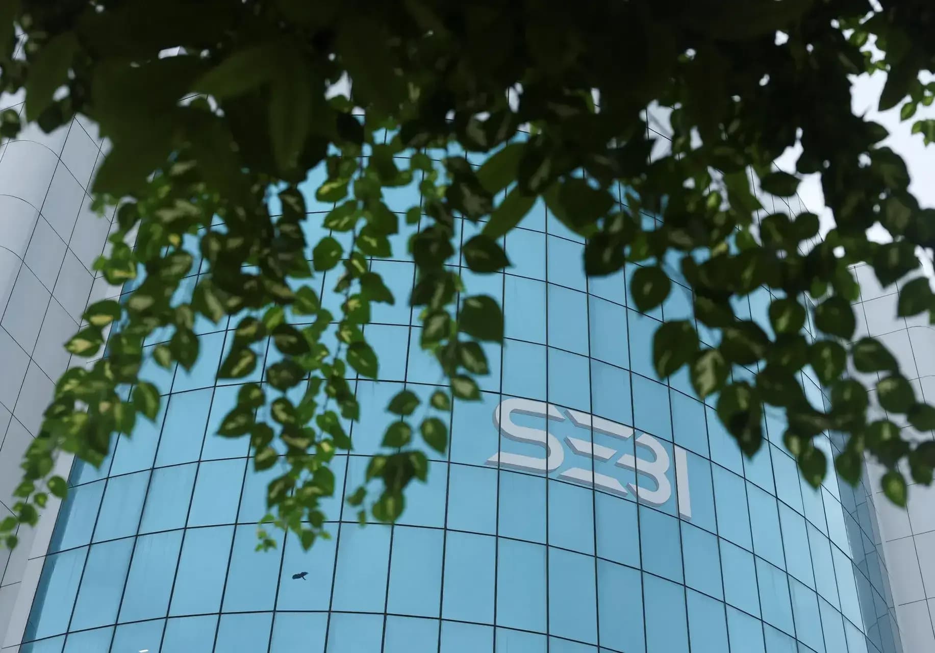 Sebi Expands Bullion Vaulting Framework to ETFs, Raises Requirements