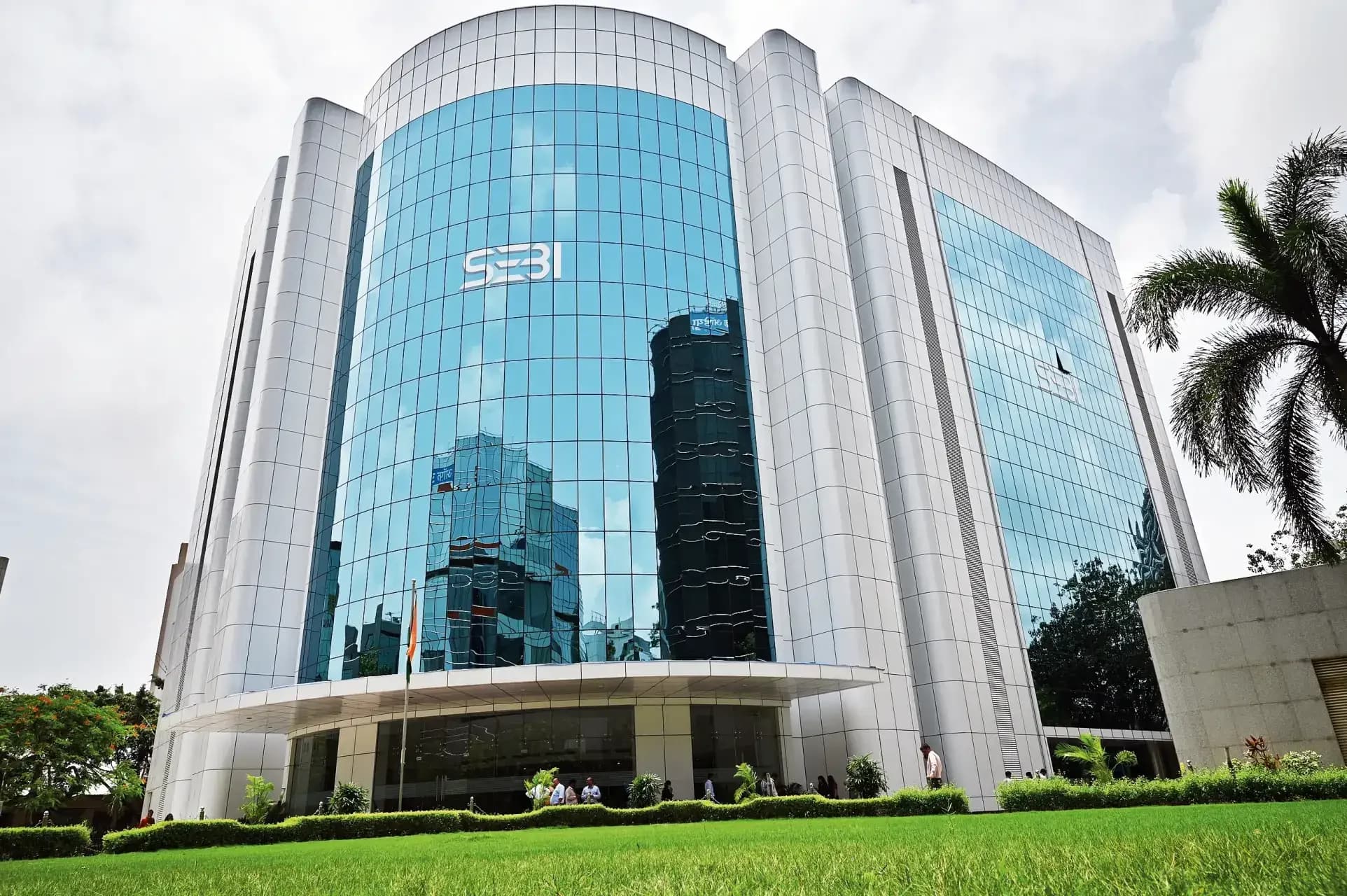 Sebi fines Emami Realty ₹2 lakh for regulatory violations