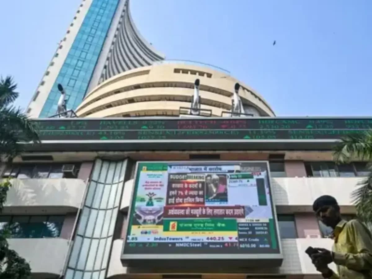 Nifty ends below 24,100; banks, pharma stocks drag markets