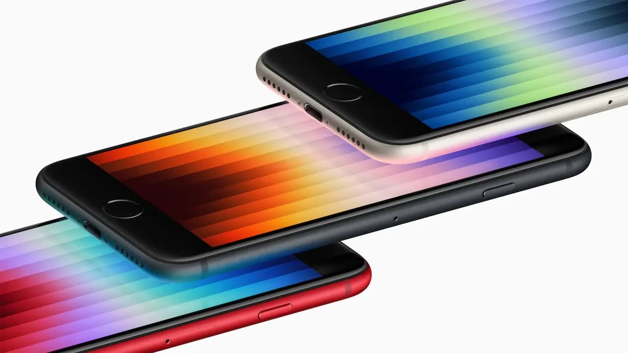 Smartphone Makers Seek 13% GST Cut to 5% Amid 45% Price Hike