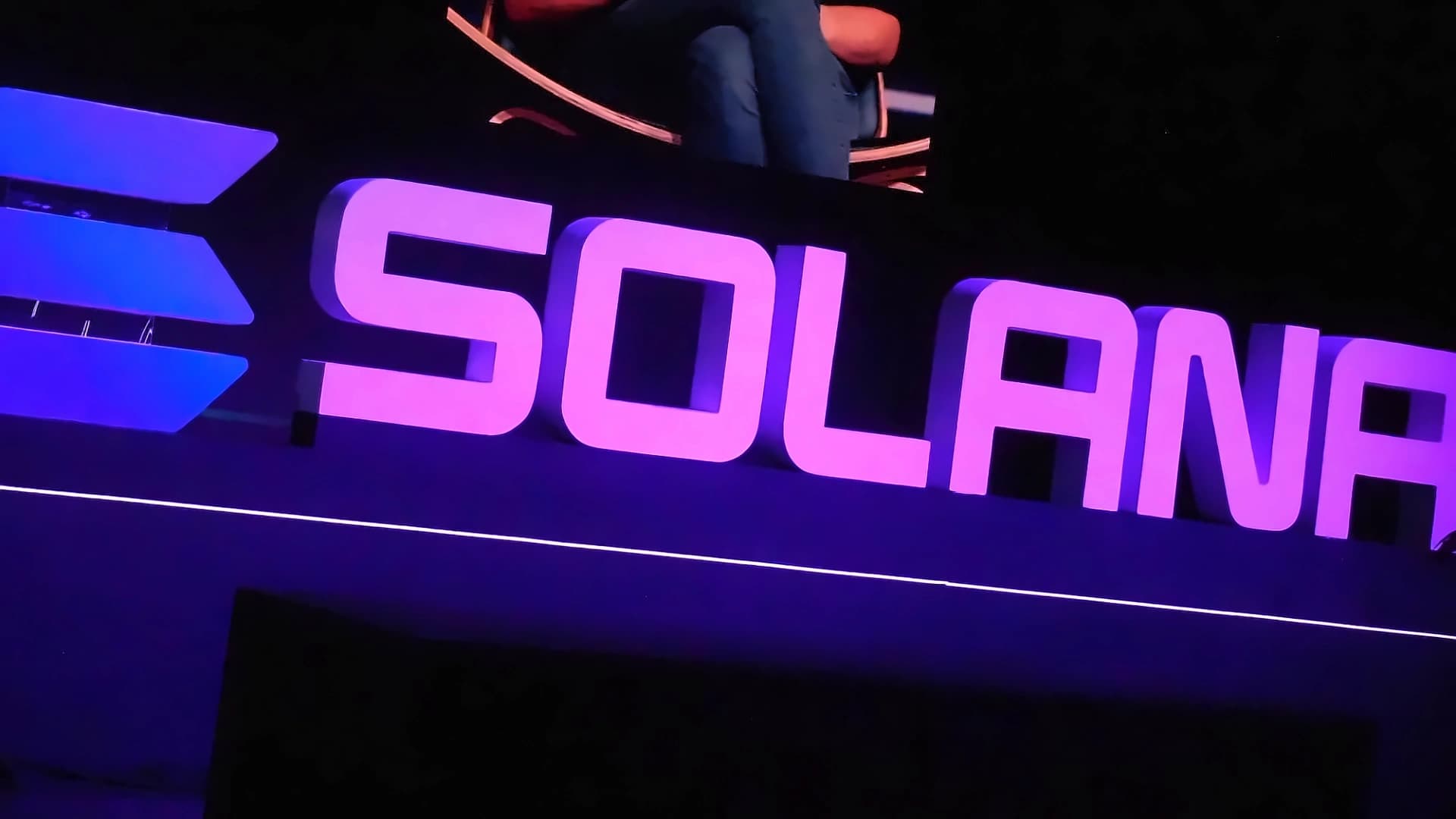 Solana's 14x Burn Plan Clears First Vote - Next Hurdle Awaits