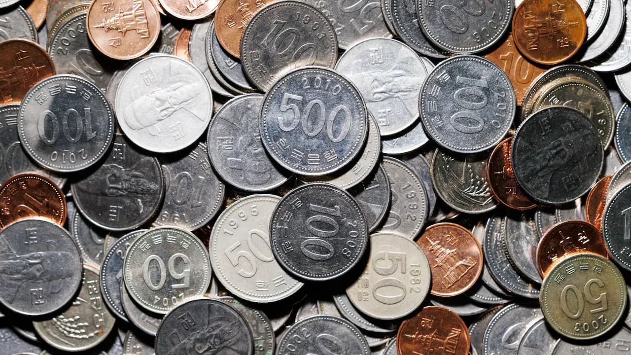 South Korean Won Hits Two-Year High on Oil, Dollar Weakness