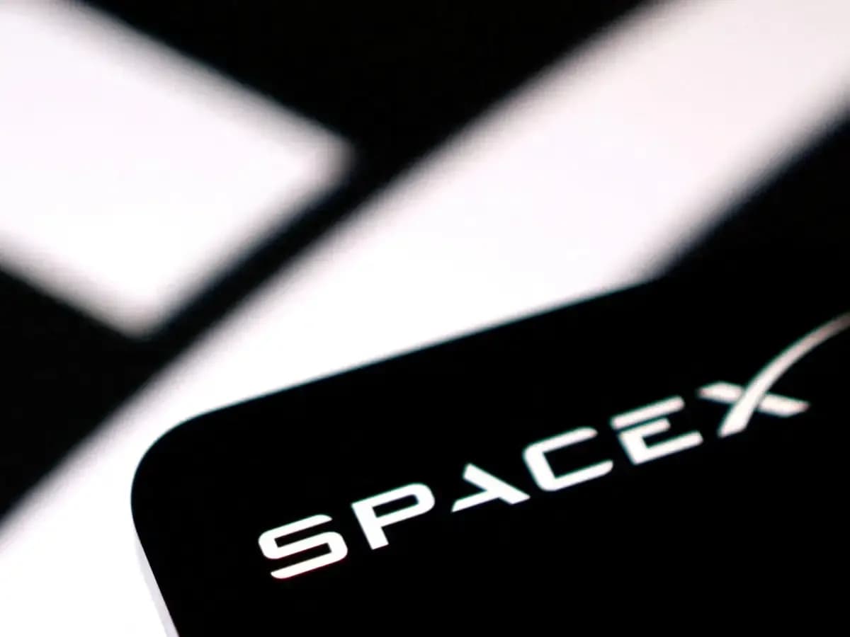 SpaceX investors seek legal advice on compliance after offshore fund transfers