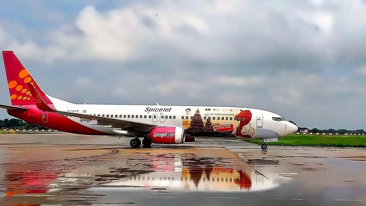 SpiceJet Faces Deregistration of 4 Boeing 737-8 MAX Planes Amid Operational Crisis