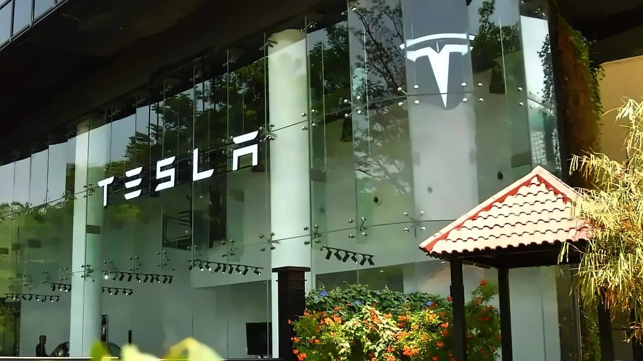 Tesla opens Delhi's first destination charging station at Select Citywalk