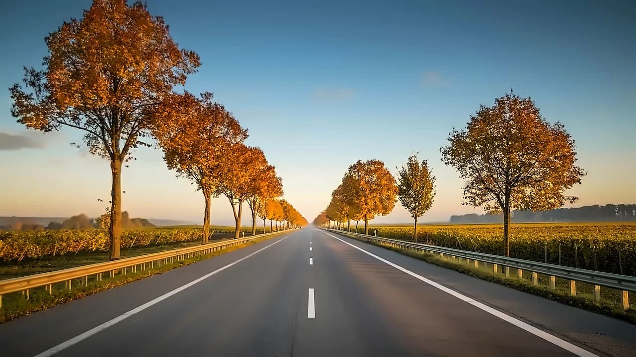 Thailand, Myanmar Leaders Boost Trilateral Highway Project