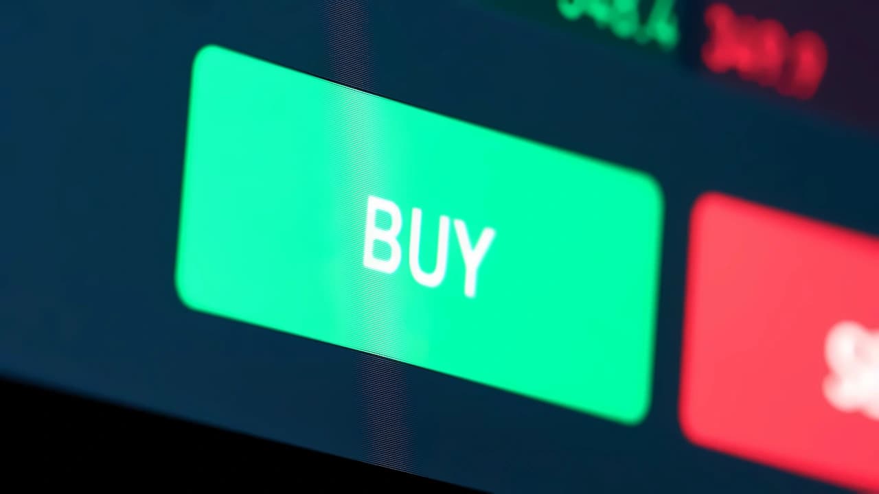Trade Spotlight: 7 stocks for June 9 with technical buy signals