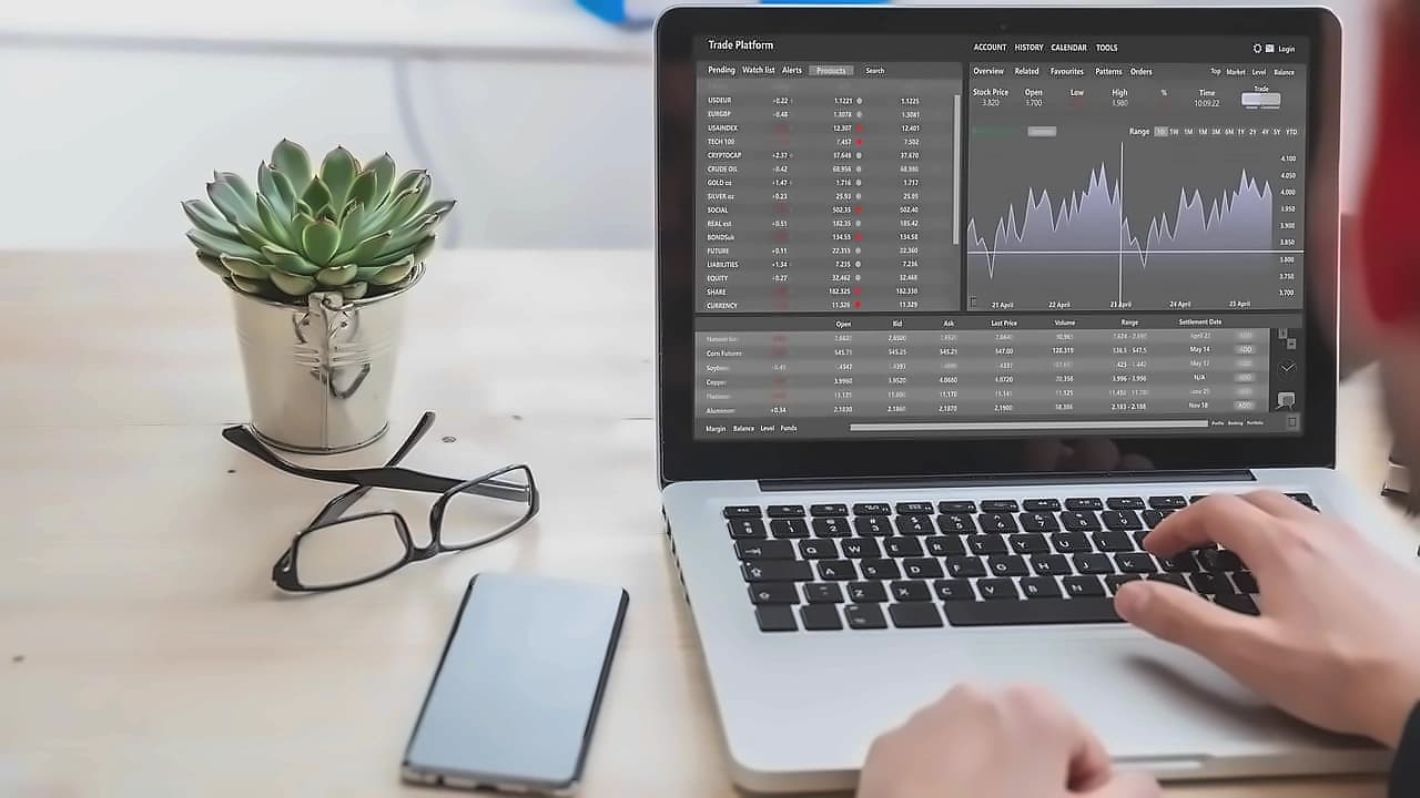 Trade Spotlight: 8 Key Stock Picks for March 12 Trading