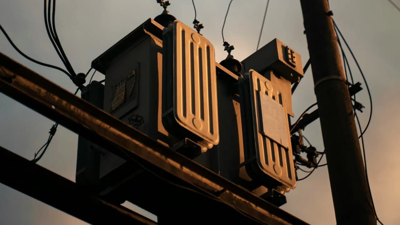 Transformers & Rectifiers shares rise 1.31% on ₹1,000 cr Power Grid order