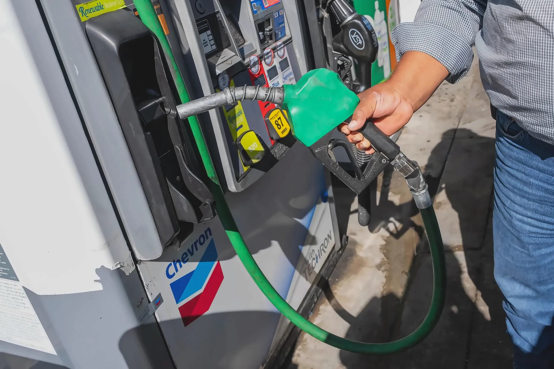 Trump Finalizes Rollback of Biden-Era Auto Fuel Economy Standards