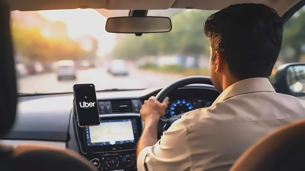 Uber shares fall 3% as Q3 bookings outlook misses estimates