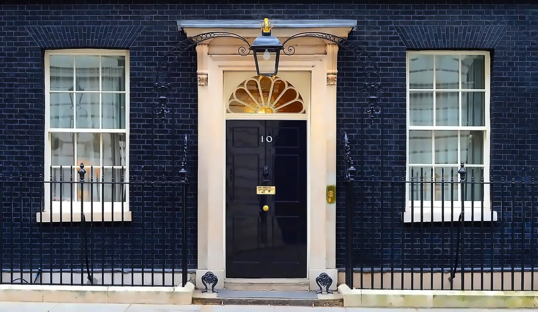 UK Digital Bond Plans Hinge on Onchain Cash Settlement