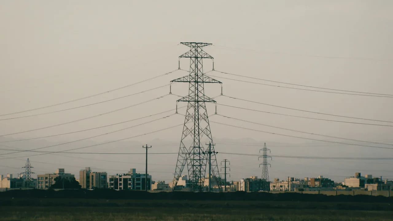 UP Leads India in Power Supply Amid Global Heatwave Crisis