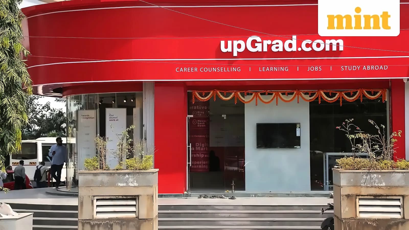 upGrad sees senior exits amid Unacademy integration, IPO plans