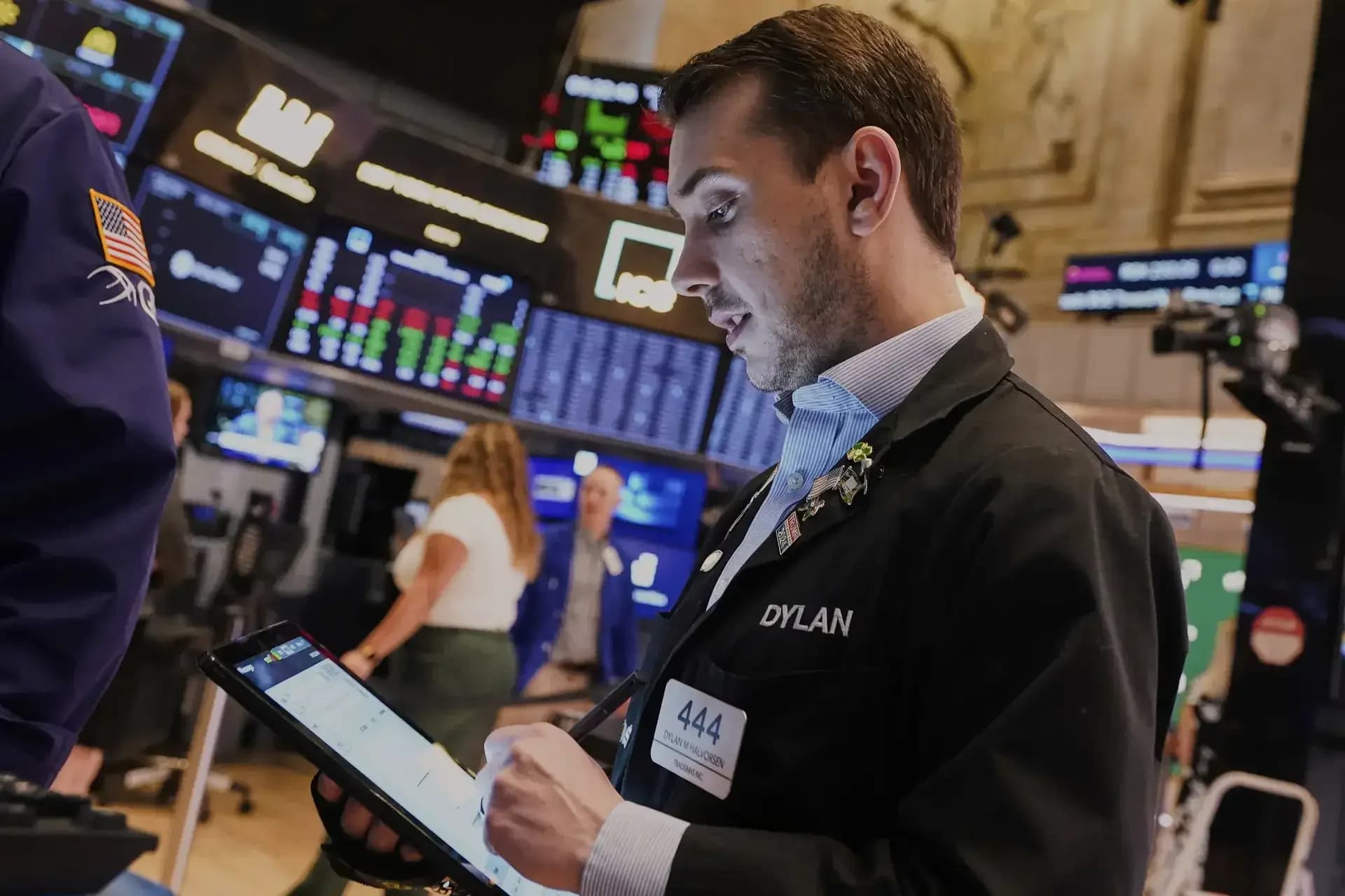 US Markets Rise for Second Straight Week; SK Hynix Debut Steals Show