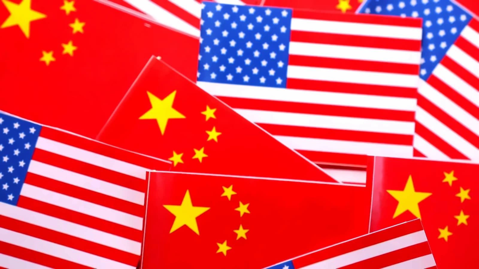 US-China Bond Yield Gap Hits Record 317 Bps as Treasuries Rise