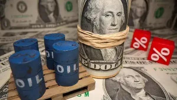 Dollar Strengthens Amid Iran Tensions as AUD/USD Holds Near 0.7160