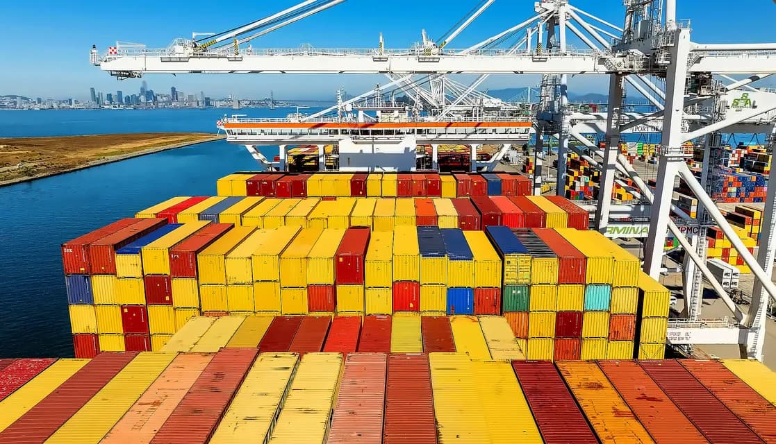 US Import Prices Hit 7.1% Annual Rise in June - Highest Since 2022
