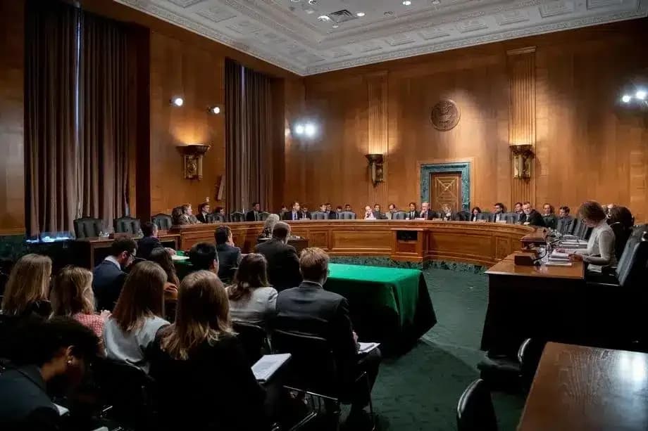 US Midterm Senate Odds: 59% Democratic Edge Despite Trump's 39% Approval