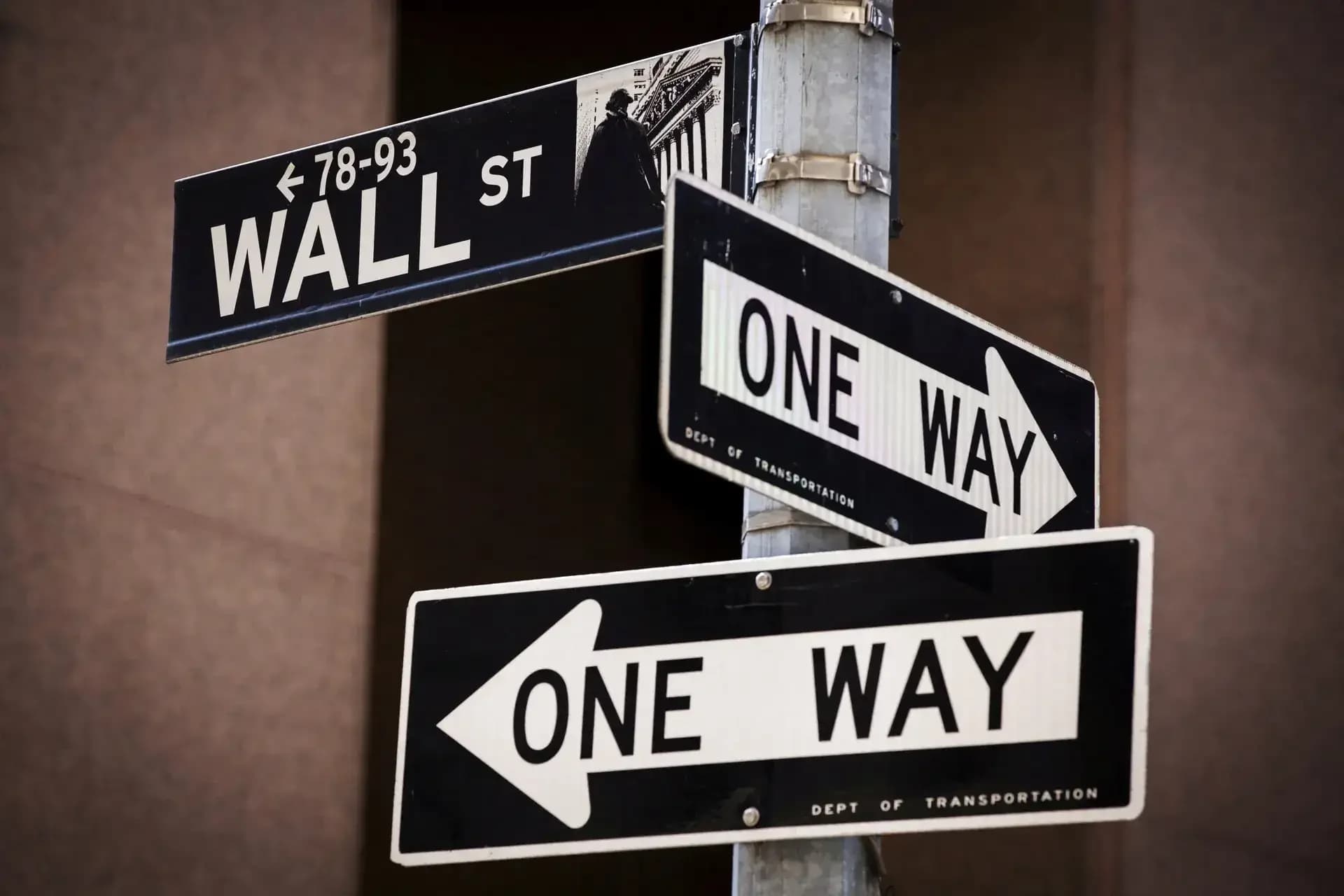 US Stocks Rise on Iran Deal Hopes; S&P 500, Nasdaq Post Best Quarter Since 2020