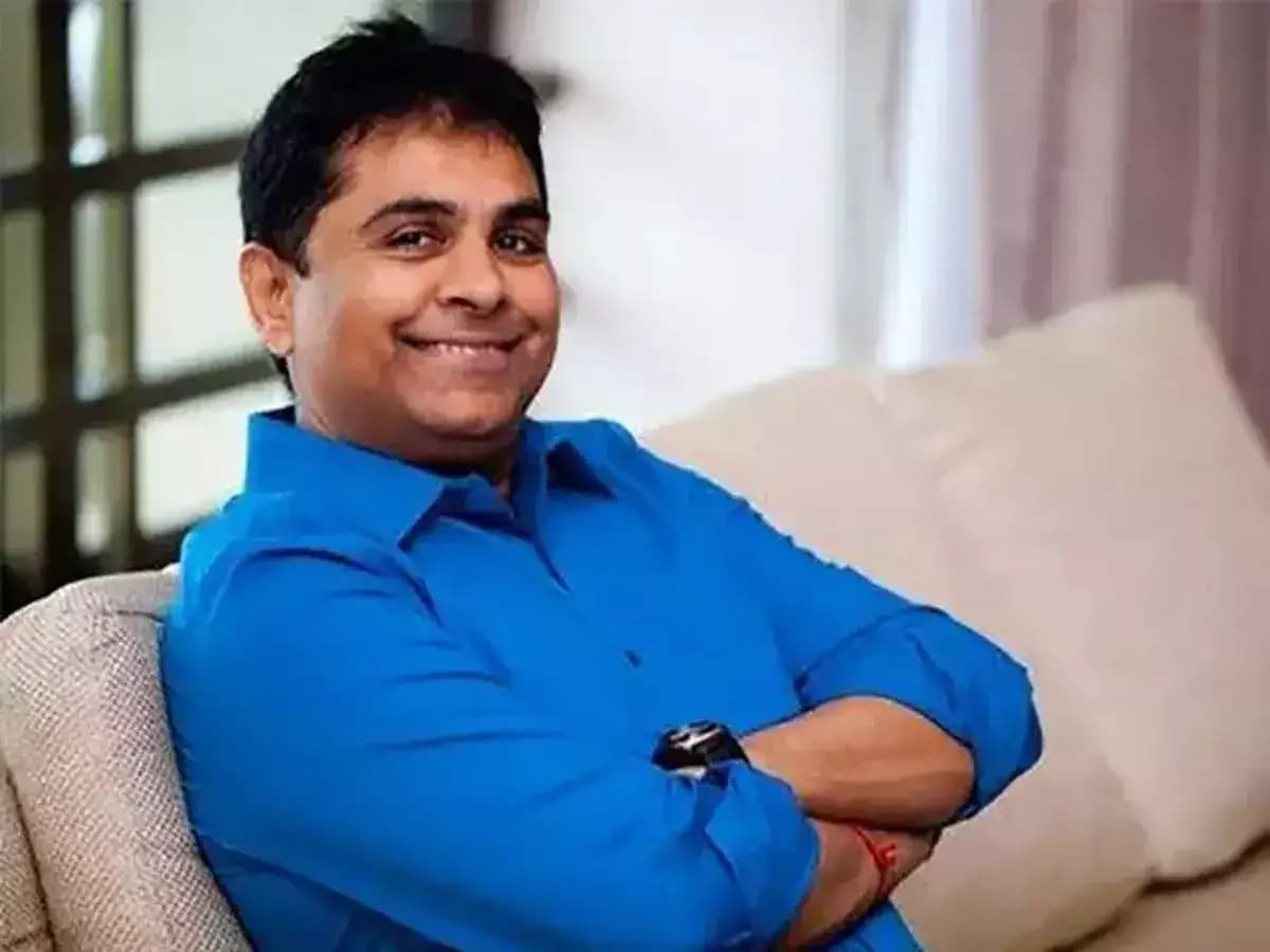 Vijay Kedia urges Anand Mahindra to unlock Mahindra Holidays value