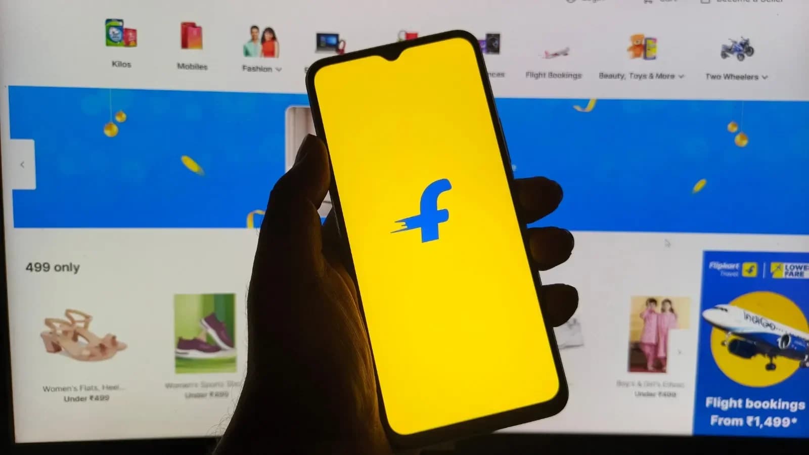 Walmart probes alleged ₹150+ crore kickbacks at Flipkart