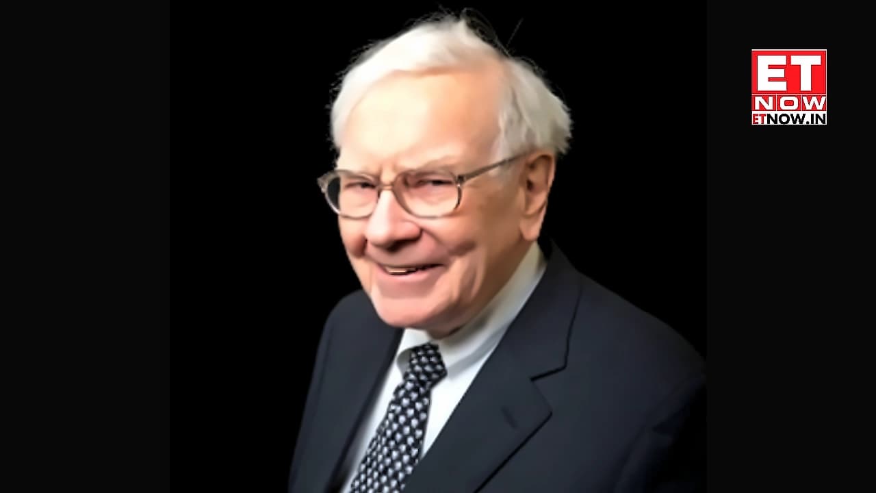 Warren Buffett Steps Down as Berkshire Hathaway Chairman