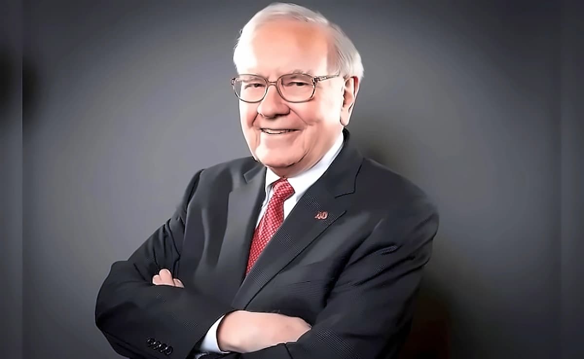 Warren Buffett's Investment Philosophy: Cut Costs, Own the Market