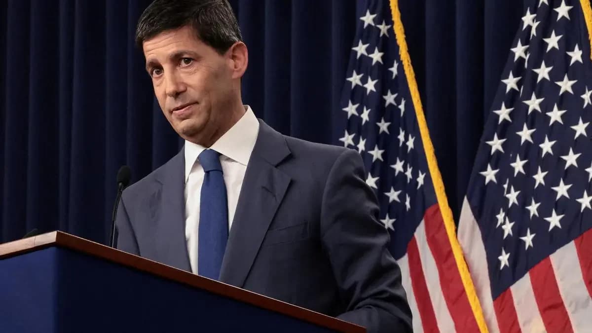 Warsh Considers Cutting Fed Meetings to Four Annual