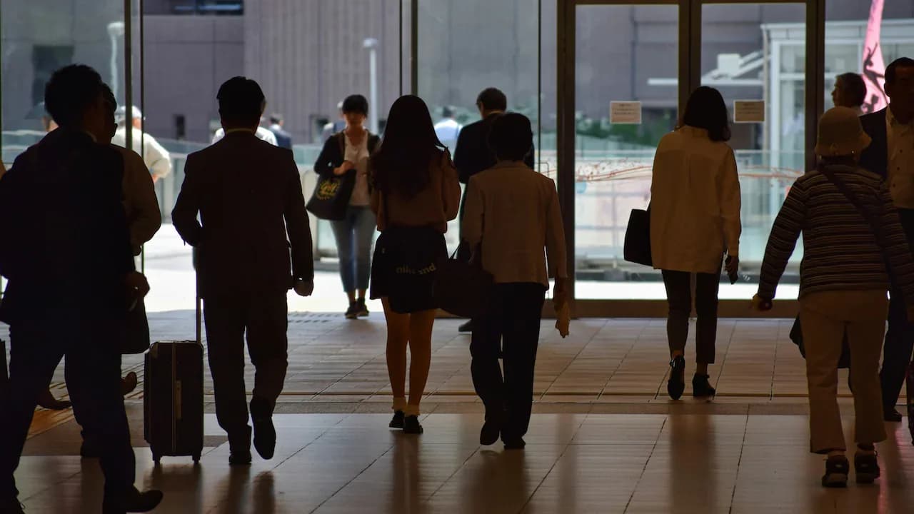 White-Collar Hiring Surges 14% in August Led by AI Roles