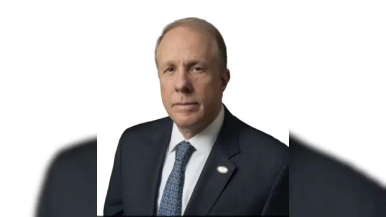 White House Reviews Candidates to Replace Pentagon Deputy Feinberg