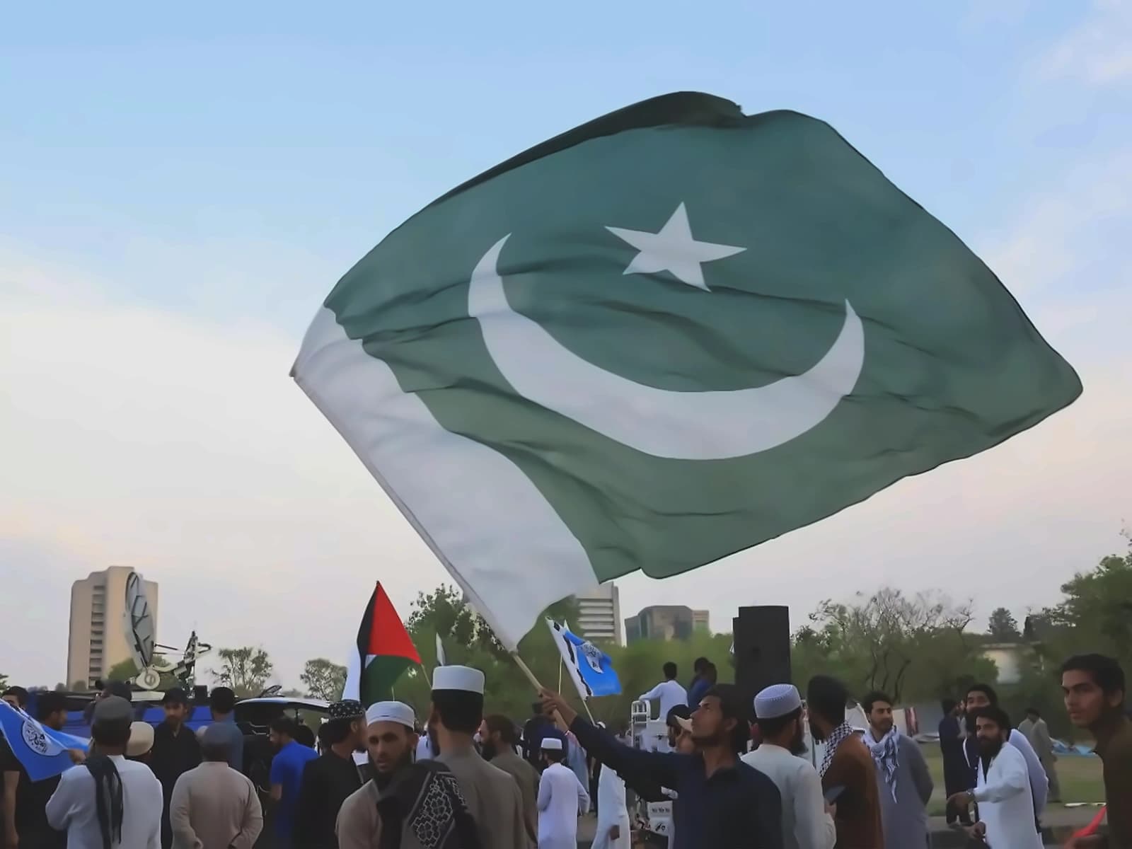 World Bank flags Pakistan's healthcare inequalities amid economic pressure